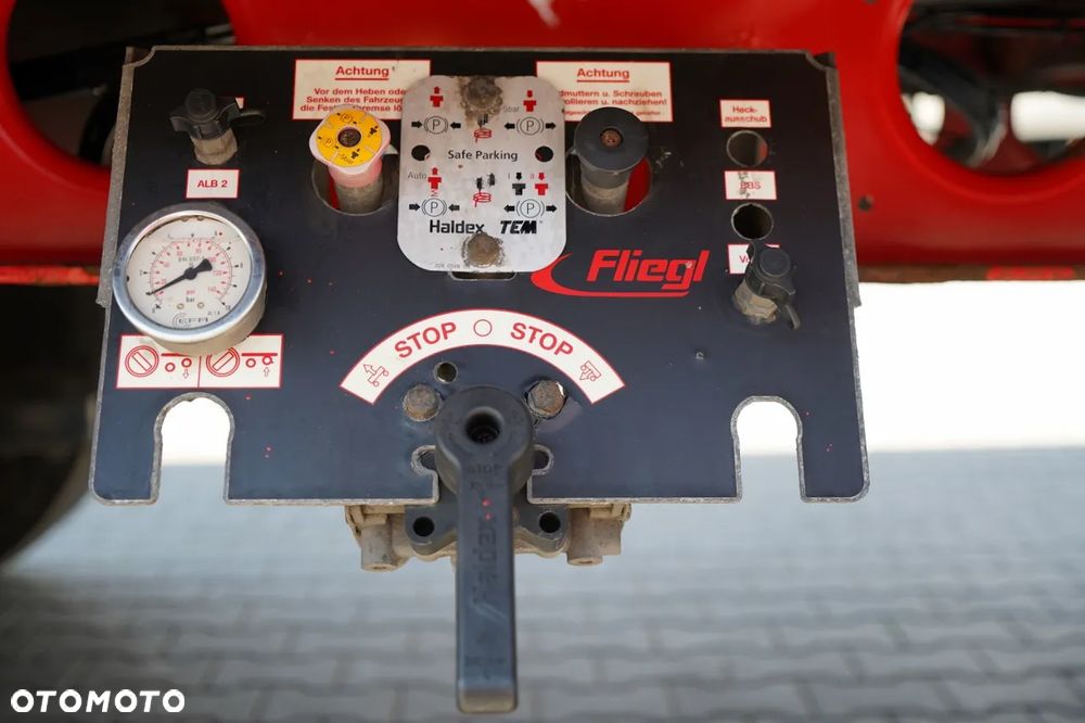 Fliegl / FIRANKA / MEGA / MULDA 7 M / DACH PODNOSZONY / OSIE BPW / - 28