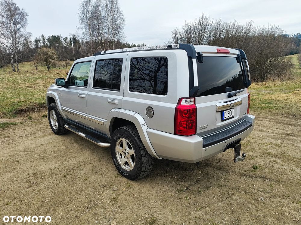 Jeep Commander 5.7 V8 HEMI Automatik Limited - 5