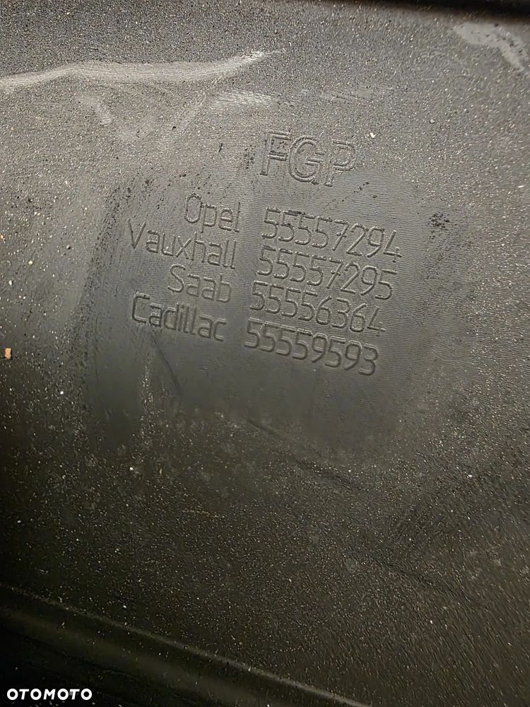 OPEL OPEL ASTRA III H ZAFIRA II B 1.9 CDTI OSŁONA GÓRNA SILNIKA 55557294 - 2