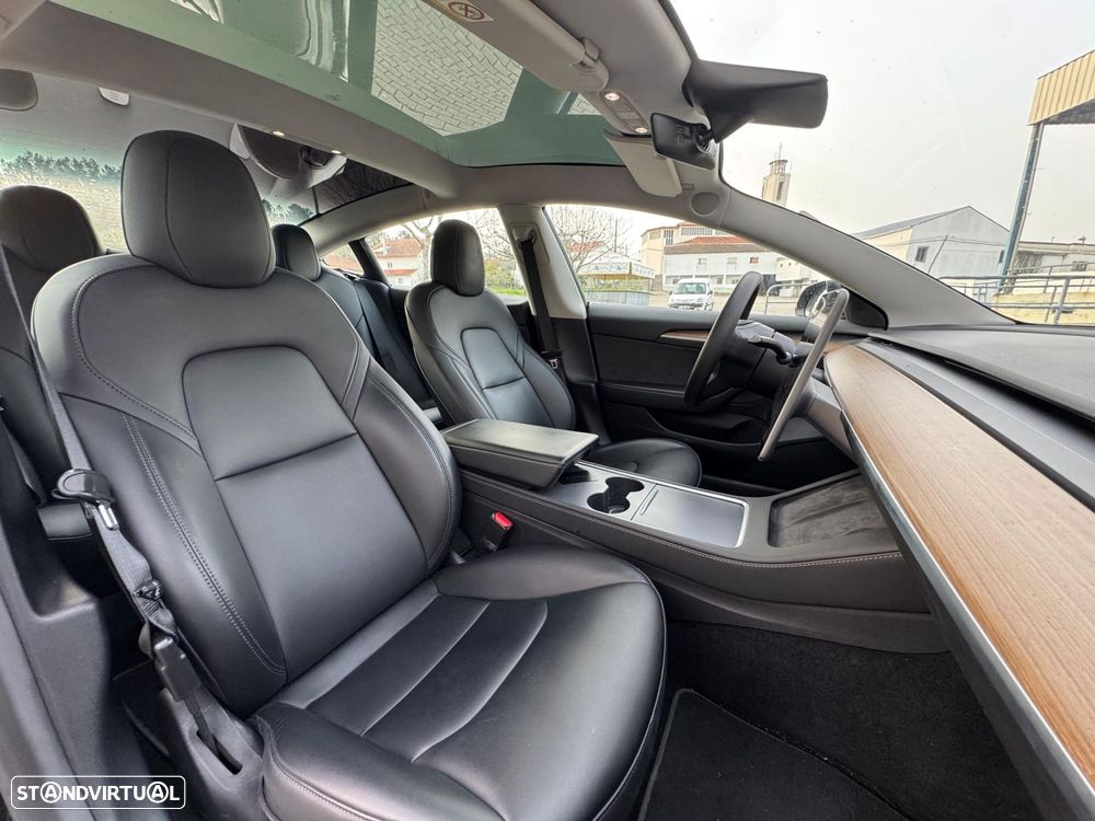 Tesla Model 3 Standard Range Plus RWD - 24