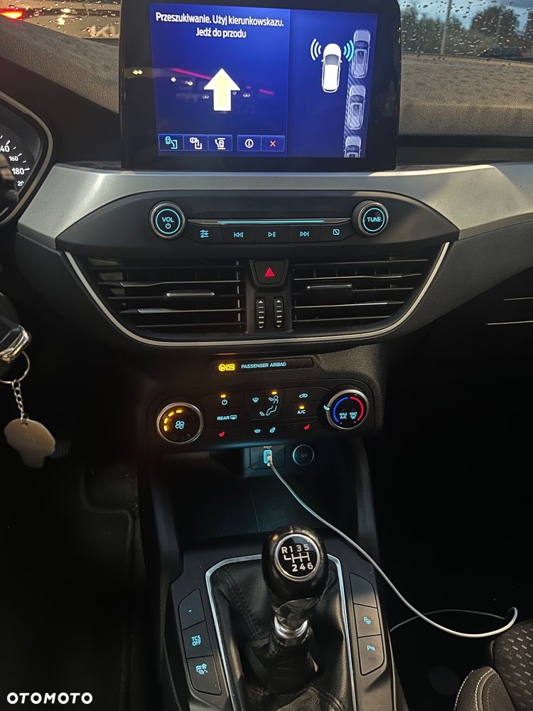 Ford Focus 1.5 EcoBlue Active Business - 8