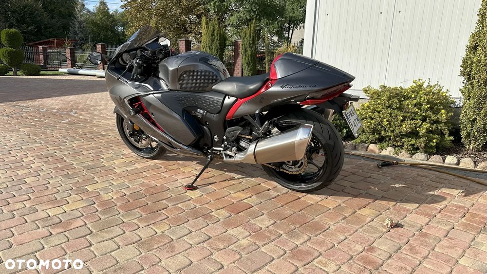 Suzuki Hayabusa - 1