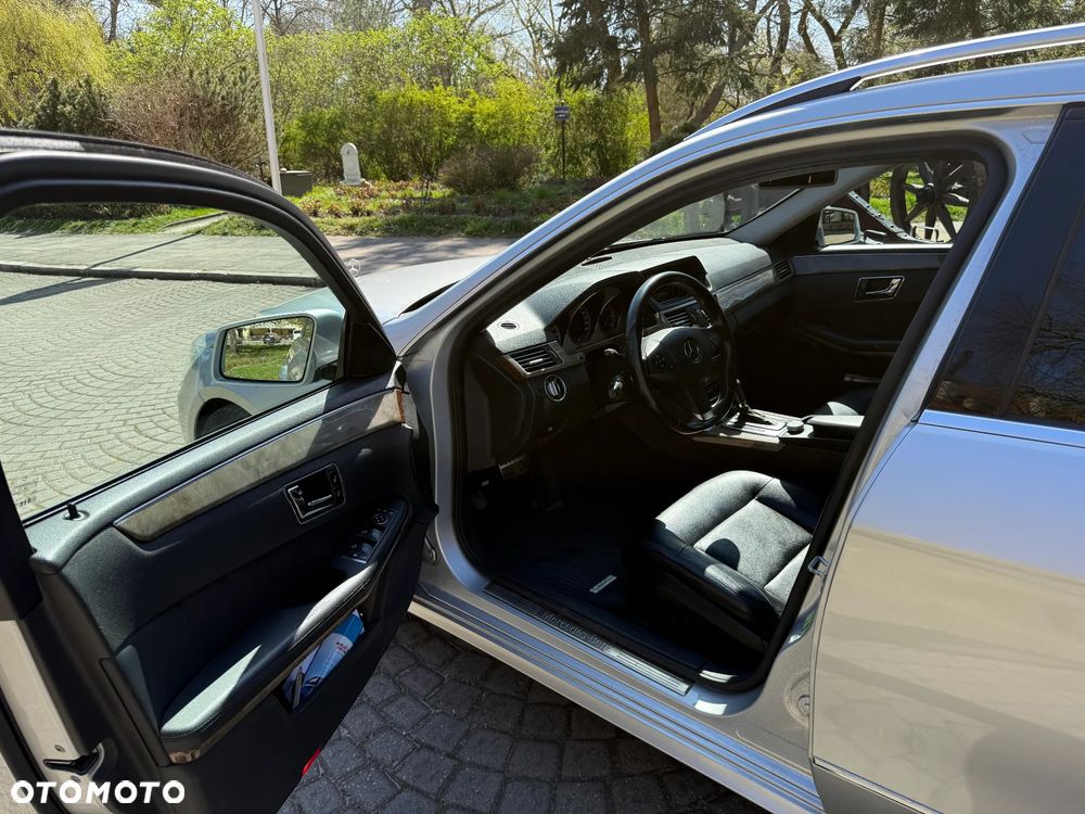 Mercedes-Benz Klasa E 220 CDI DPF BlueEFFICIENCY 7G-TRONIC - 9