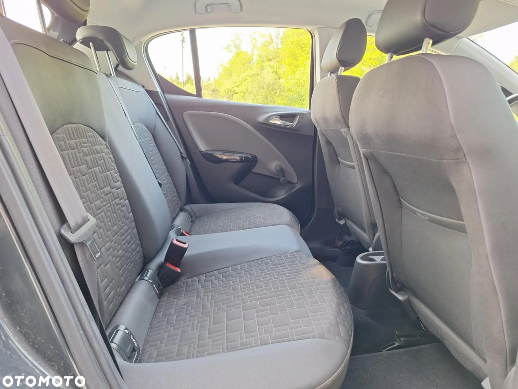 Opel Corsa 1.2 Cosmo - 26