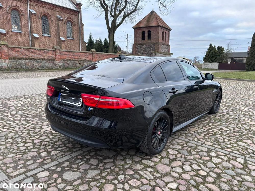 Jaguar XE E-Performance R-Sport - 7