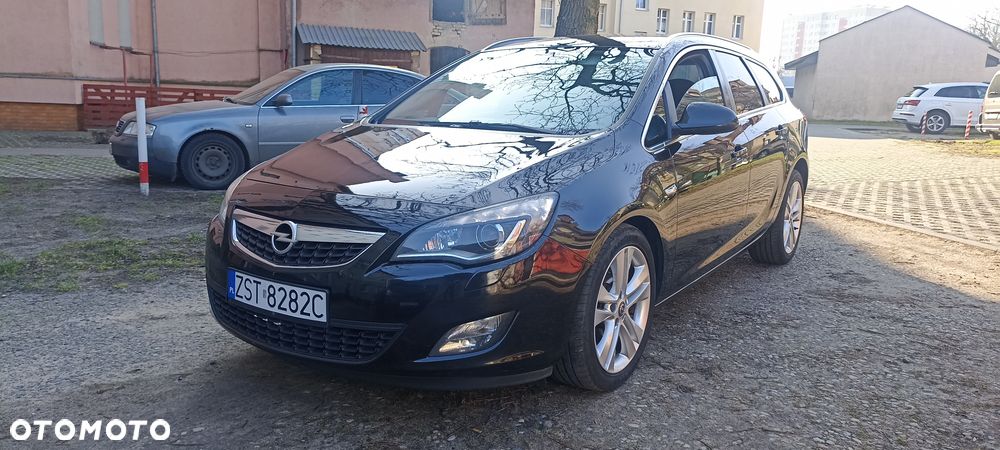 Opel Astra 2.0 CDTI DPF Cosmo - 1