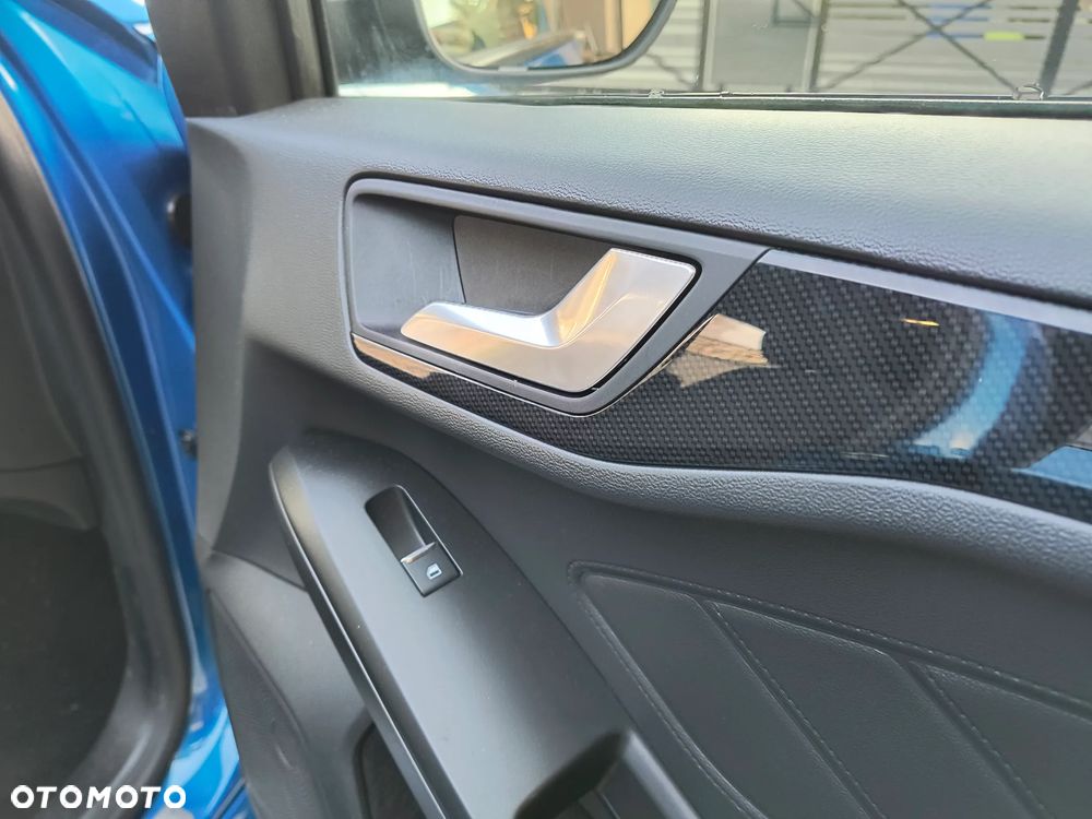 Ford Focus 1.5 EcoBoost ST-Line - 26