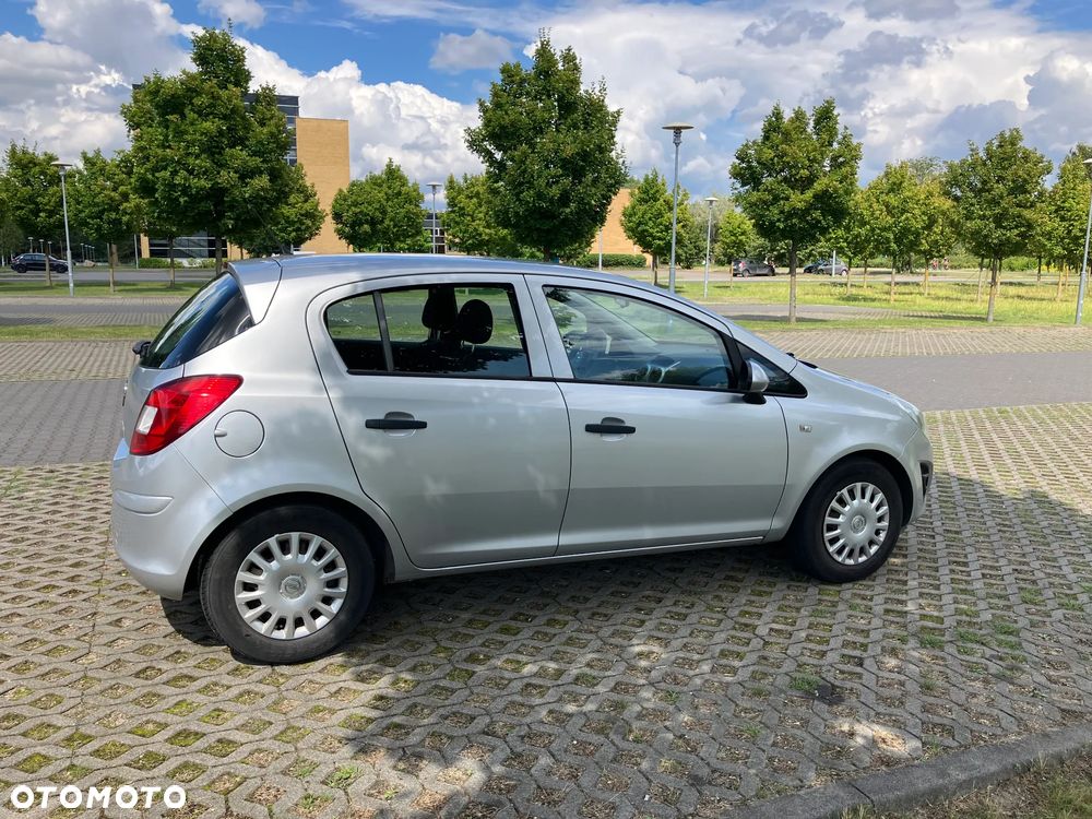 Opel Corsa 1.0 12V Essentia - 10