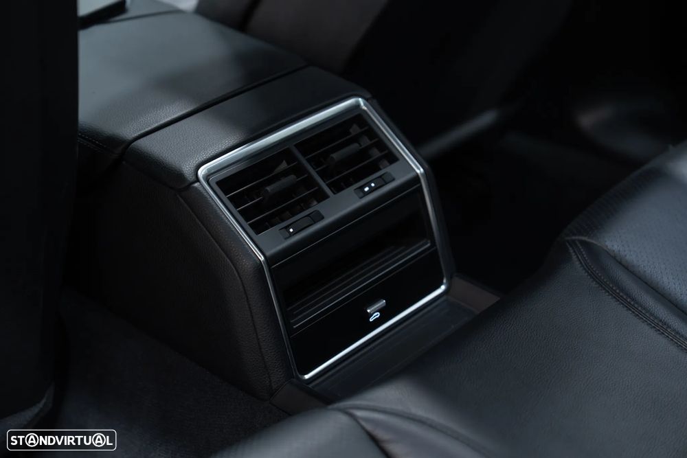 Porsche Panamera Sport Turismo - 52