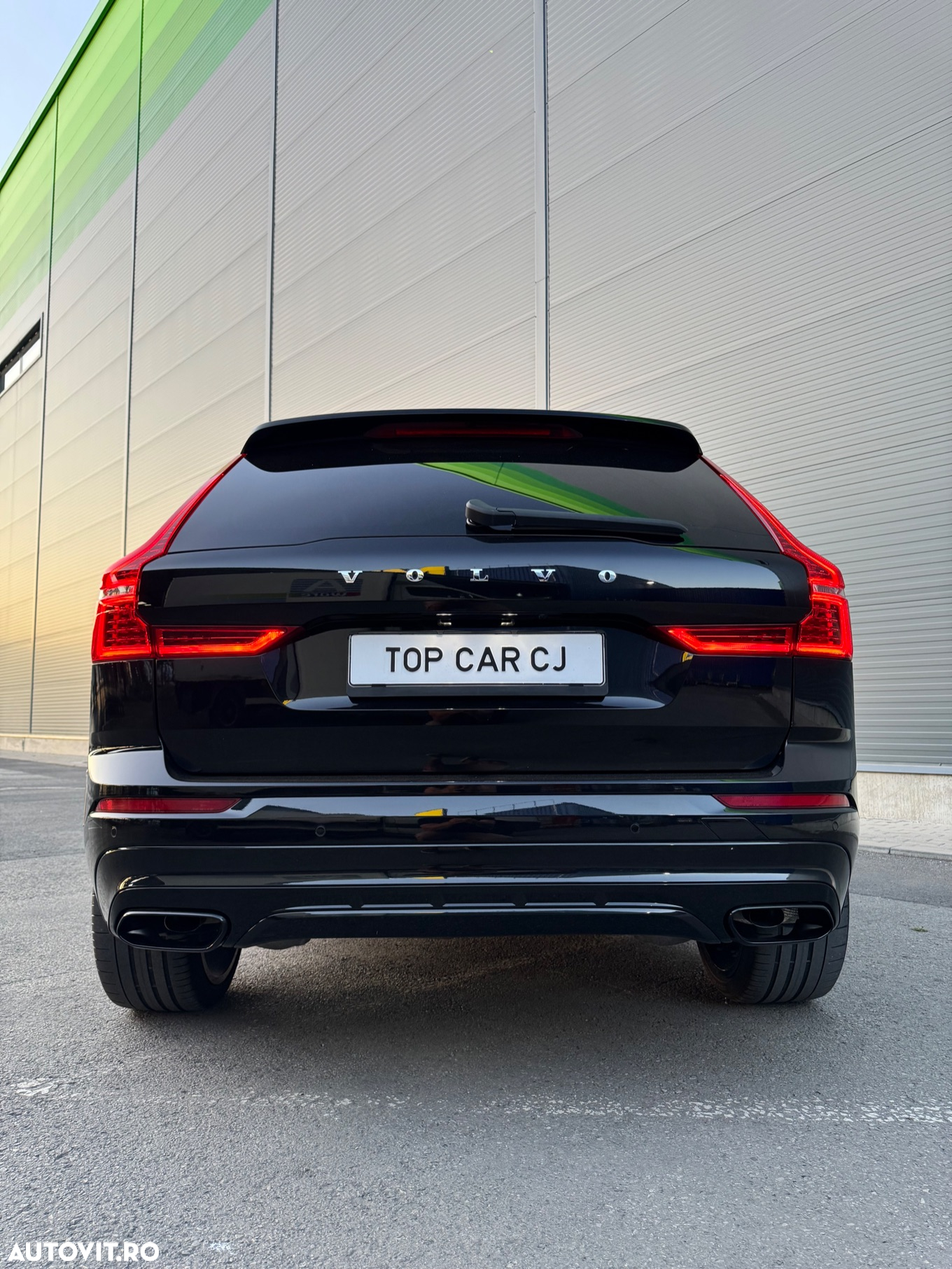 Volvo XC 60 D5 AWD R-Design - 17