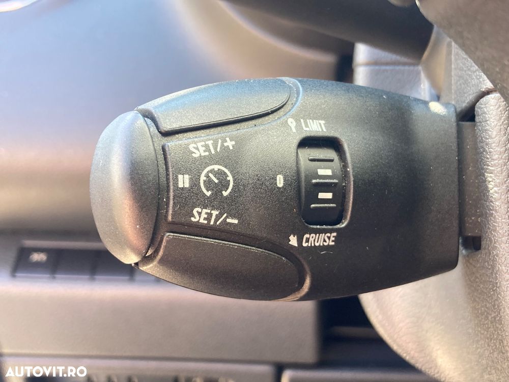 Peugeot 5008 HDI FAP 150 Family - 5