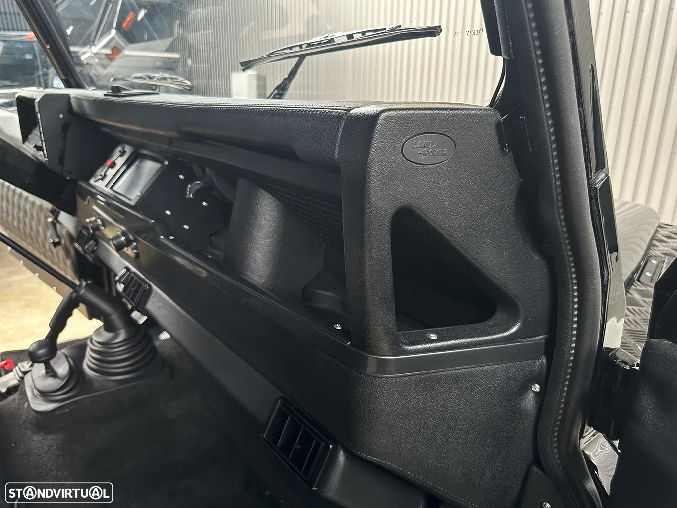 Land Rover Defender 90 2.5 tdi soft top - 39