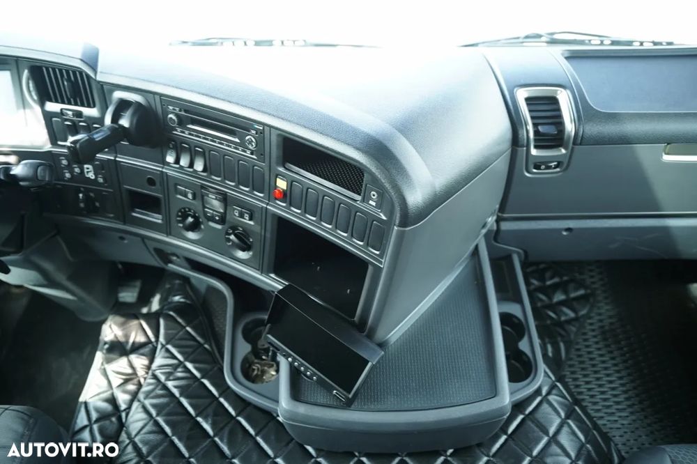 Scania G 440 / 8X4 / BASCULATOR CU 2 LATE / HIDRAULIC LATERAL / CLAPETĂ HIDRAULICĂ / BORDMATIC / CORTINĂ AUTOMATICĂ / AUTOMAT - 33