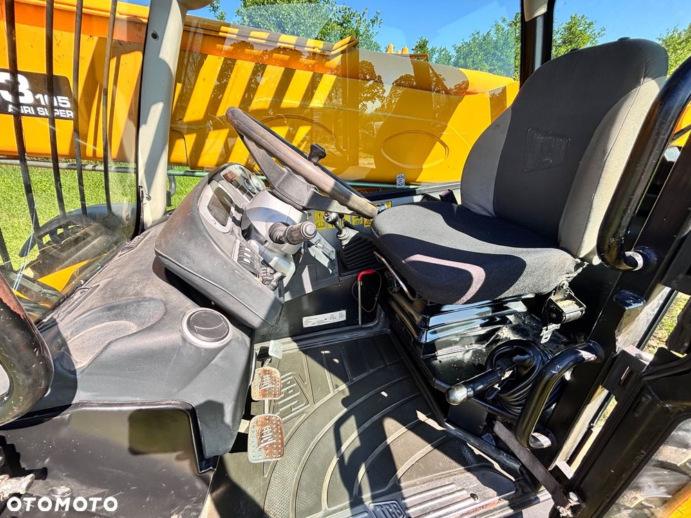 JCB - 4