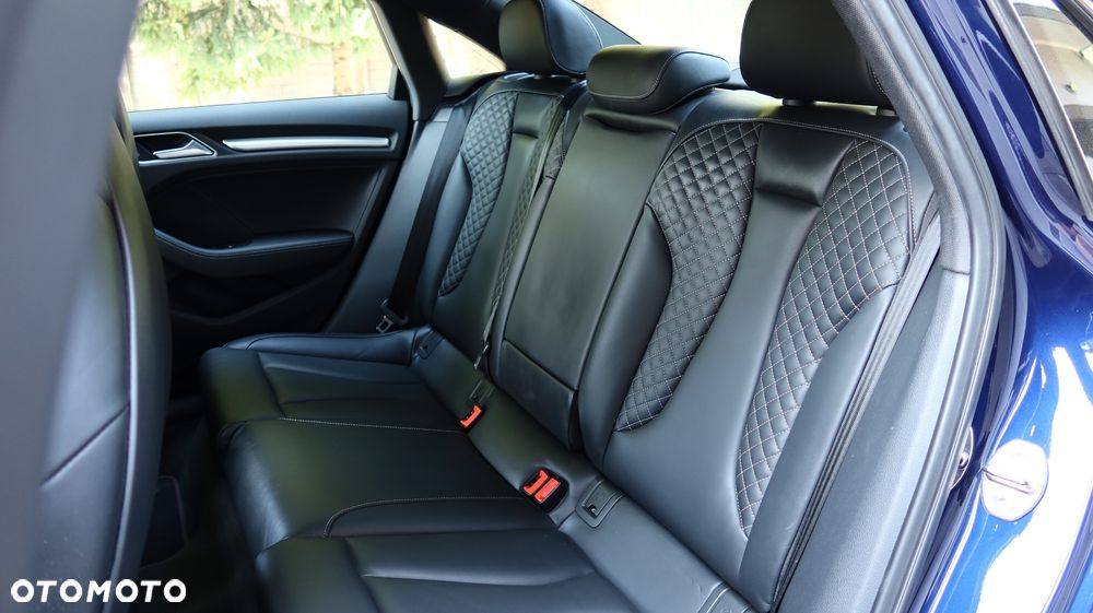 Audi S3 S tronic - 10