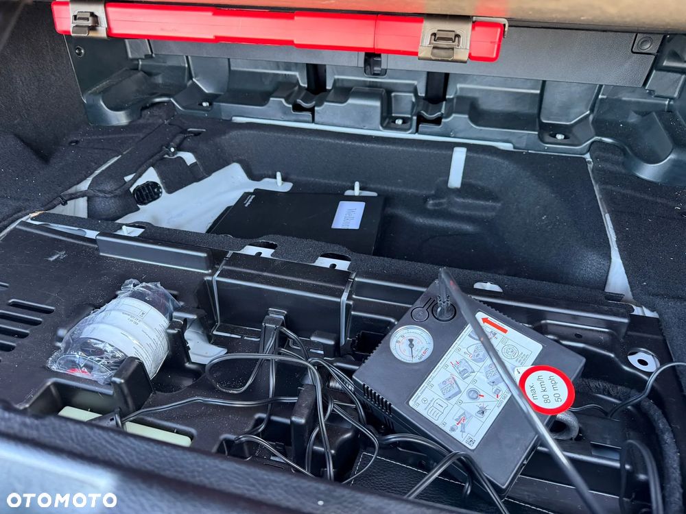 Mercedes-Benz GLB - 19