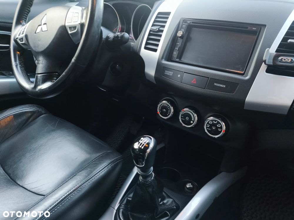 Mitsubishi Outlander 2.0 DID Instyle - 9
