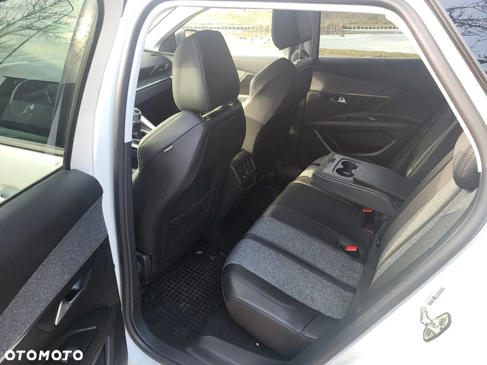 Peugeot 3008 BlueHDi 130 Stop & Start Allure - 21