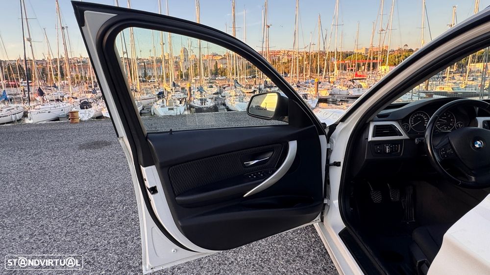 BMW 318 d Touring Line Sport - 14