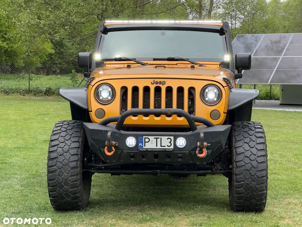 Jeep Wrangler - 24