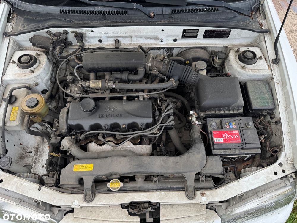 Hyundai Accent - 9