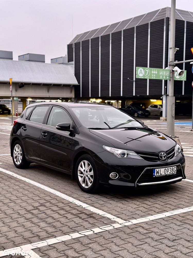 Toyota Auris 1.6 Premium - 31