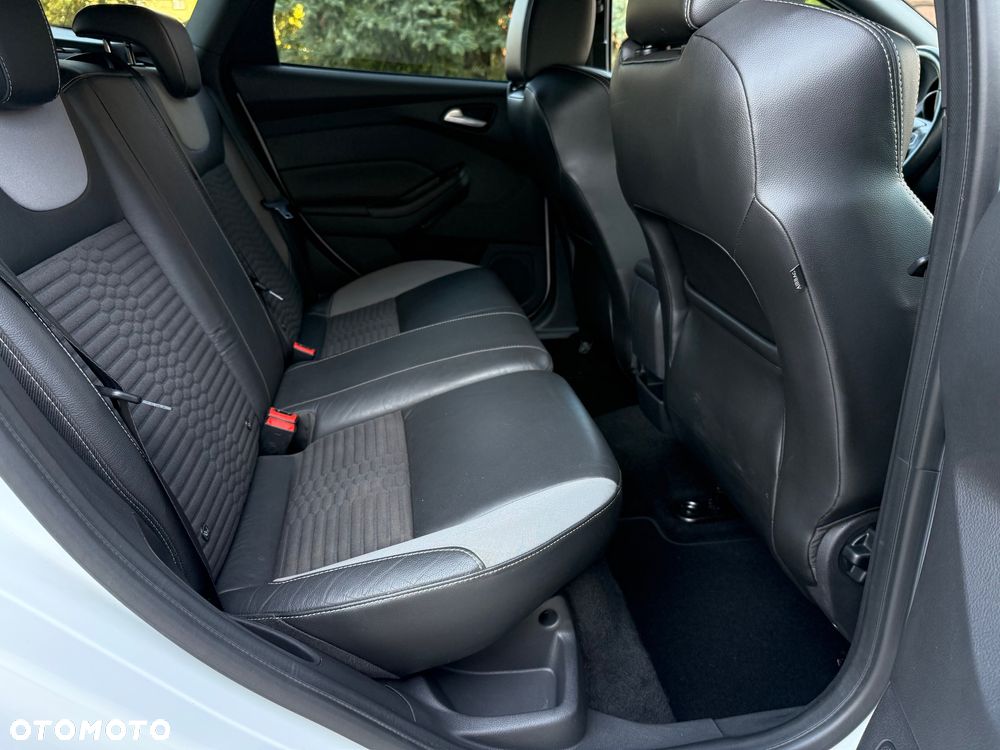 Ford Focus 2.0 TDCi ST - 31