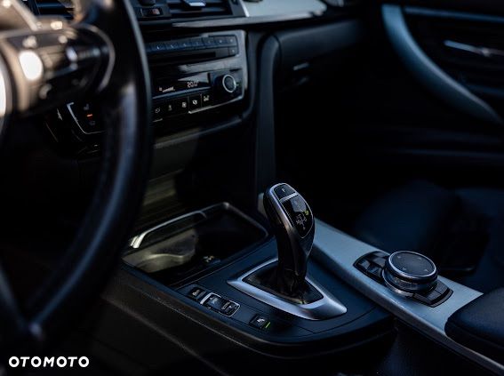 BMW Seria 3 320d xDrive M Sport - 10