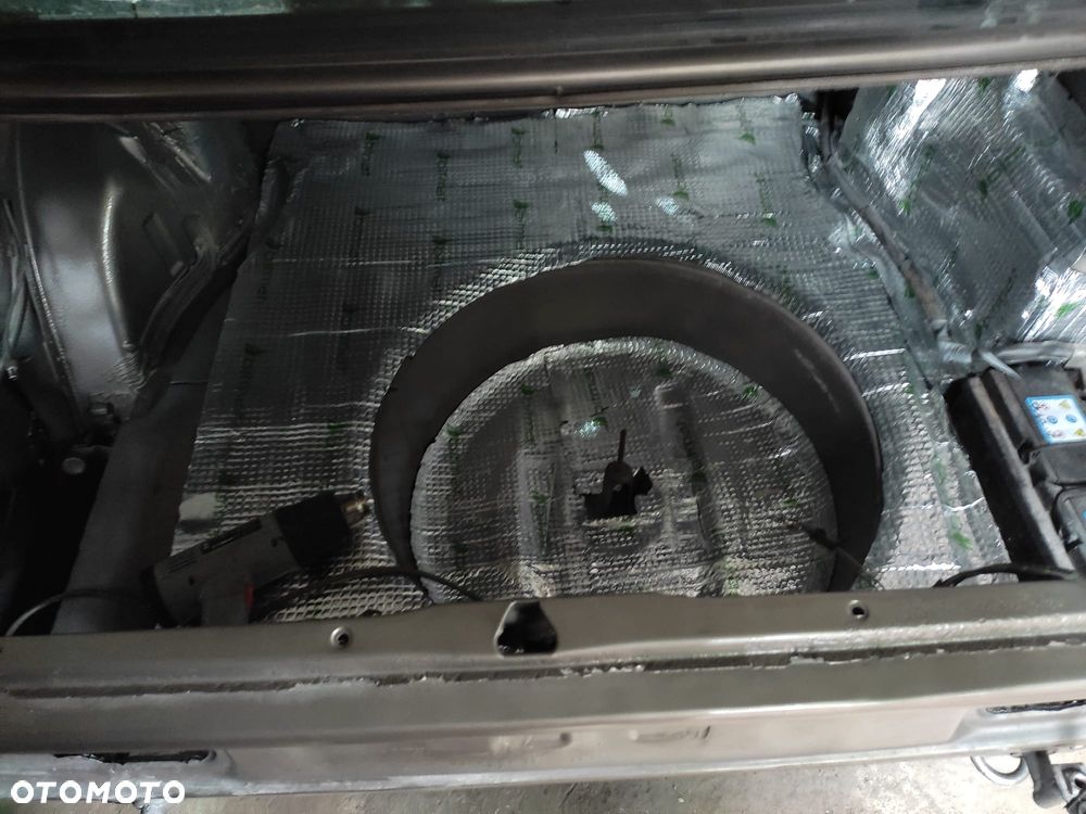 BMW Seria 3 - 16
