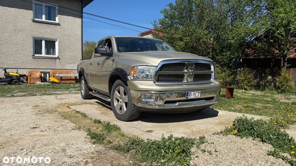 Dodge RAM - 1