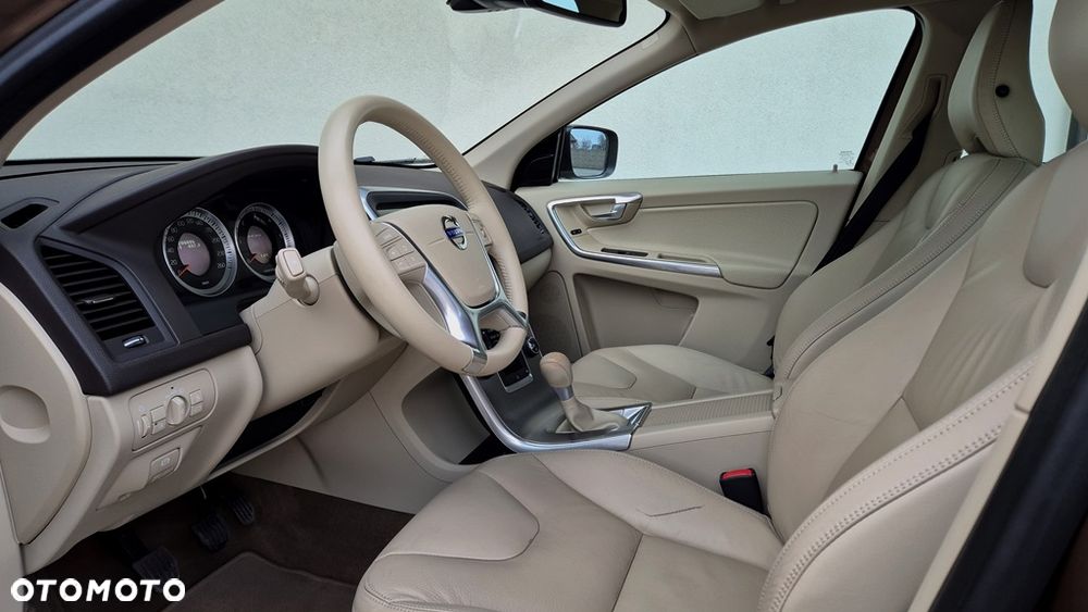 Volvo XC 60 D4 Summum - 21