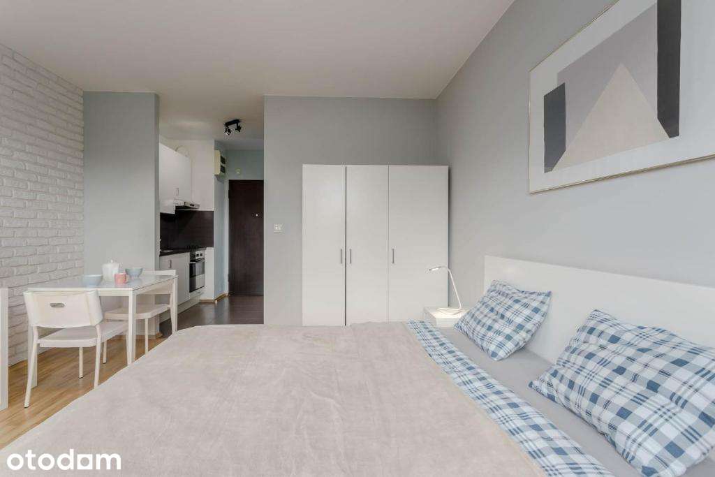 Komfortowe mieszkanie 32m + parking, Warszawa, Wola