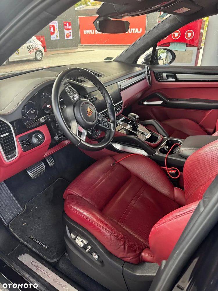 Porsche Cayenne Turbo - 5