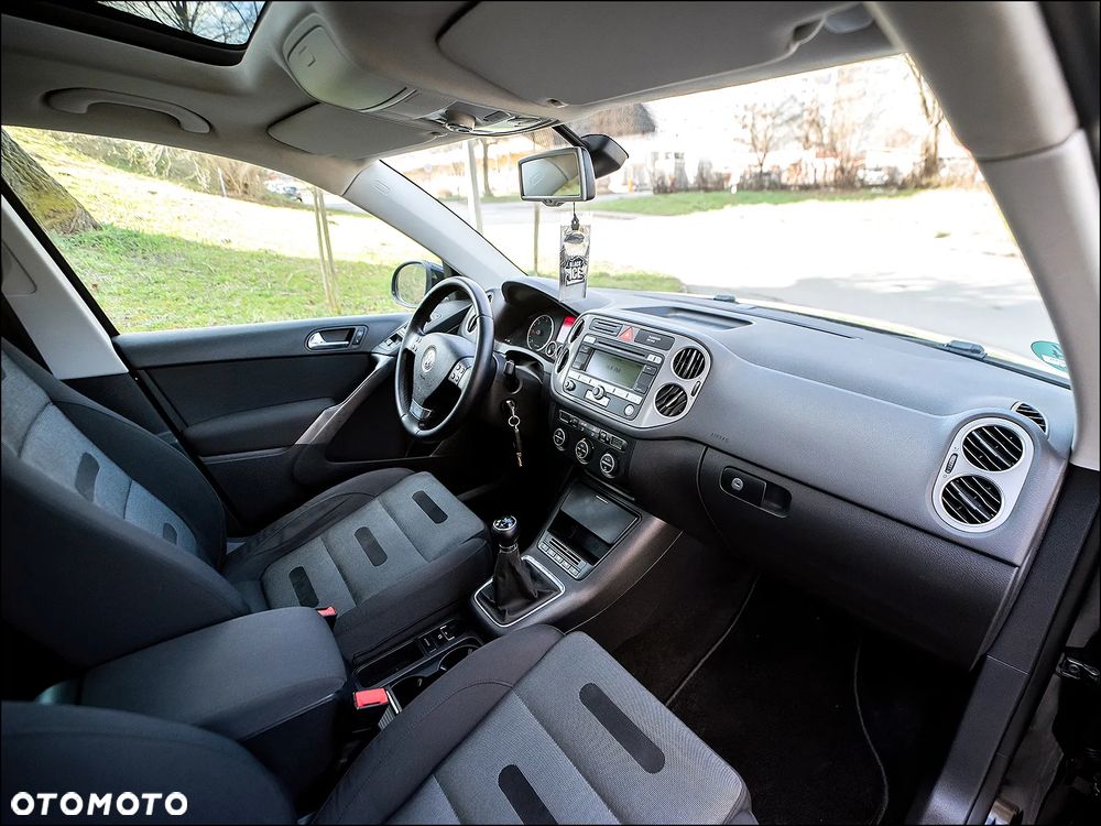 Volkswagen Tiguan - 36