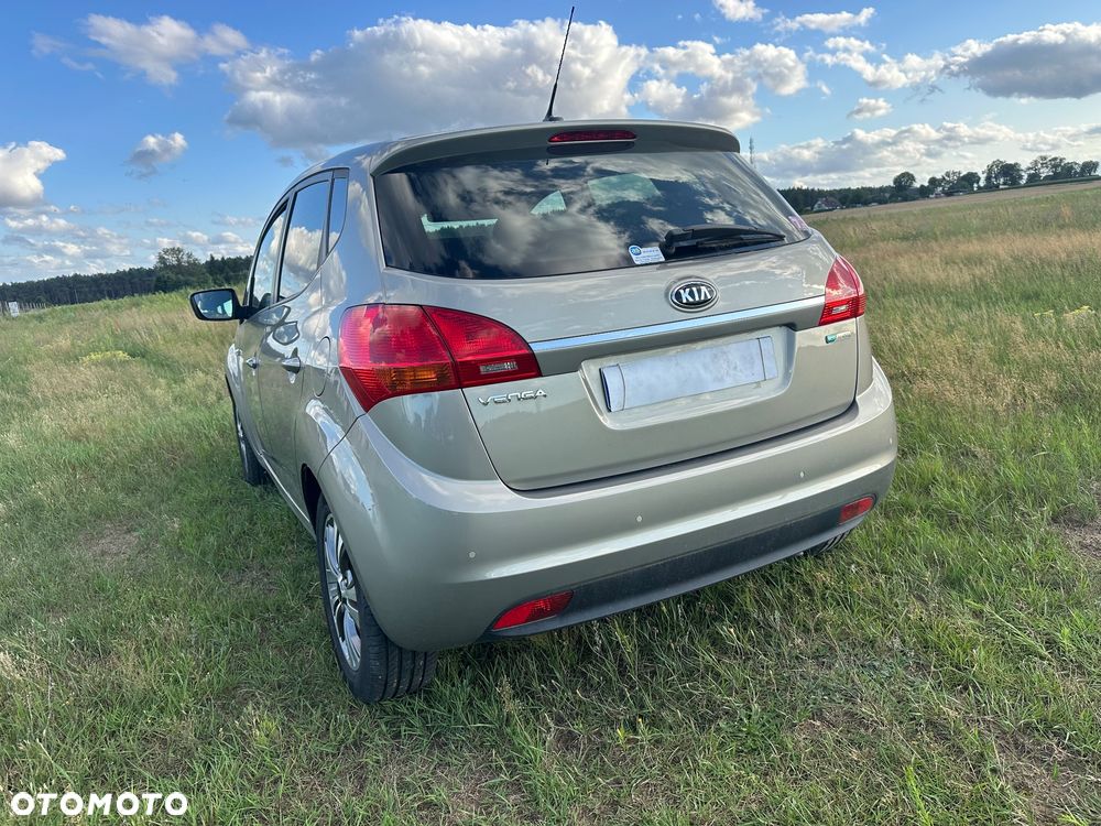 Kia Venga 1.6 CVVT Dream-Team Edition - 10