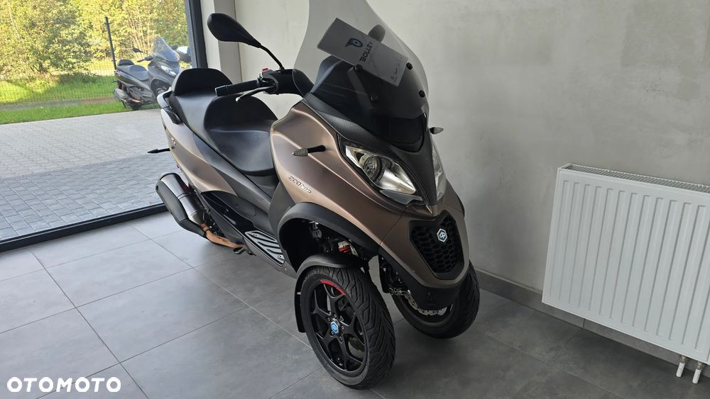 Piaggio MP-3 - 40