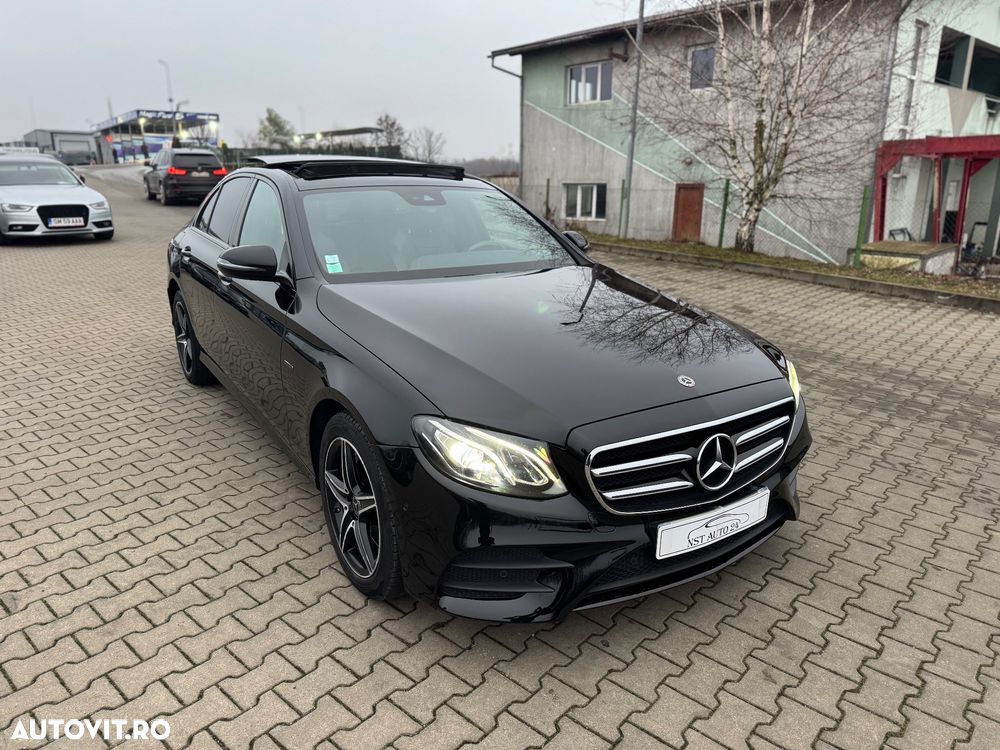 Mercedes-Benz E 300 T 9G-TRONIC AMG Line - 3