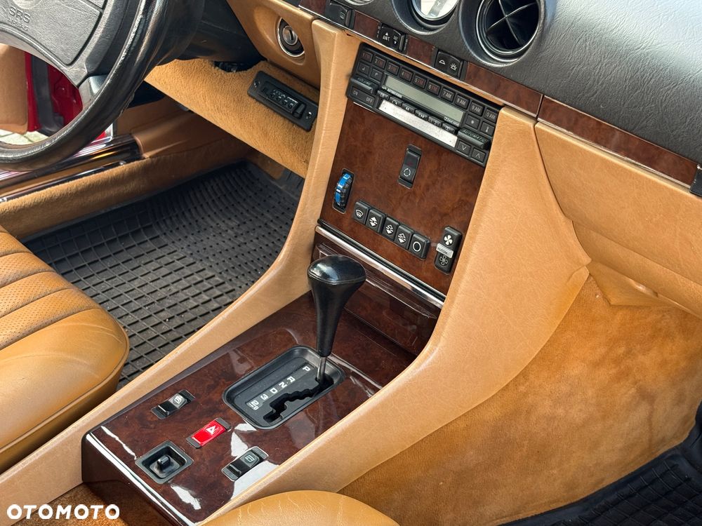 Mercedes-Benz SL - 21