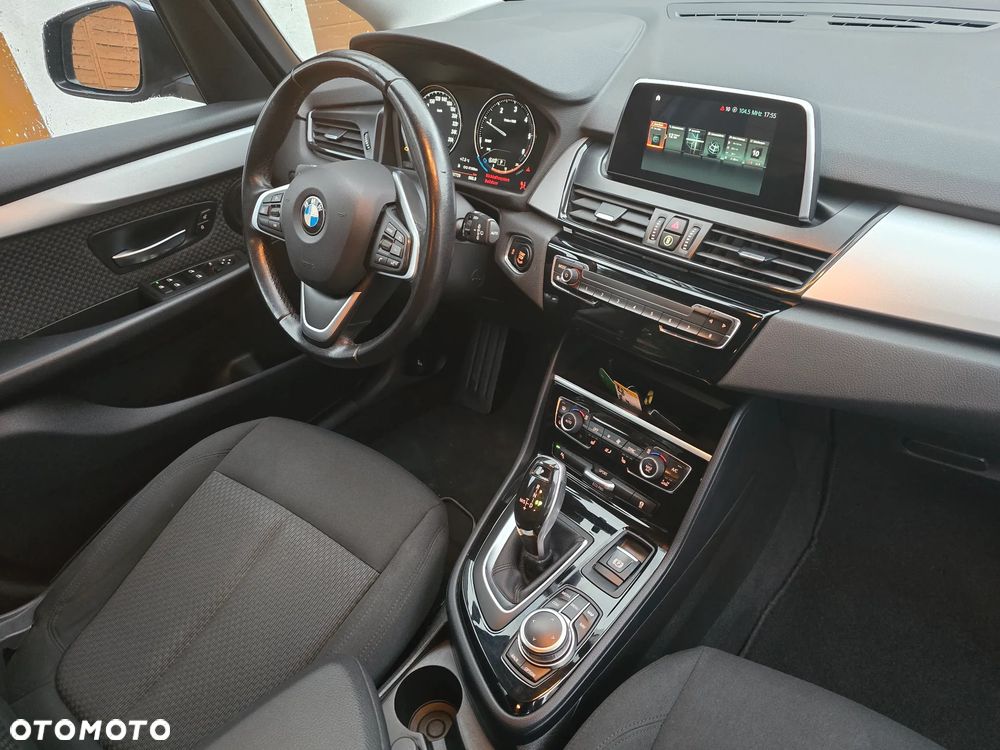 BMW Seria 2 218d GT - 18