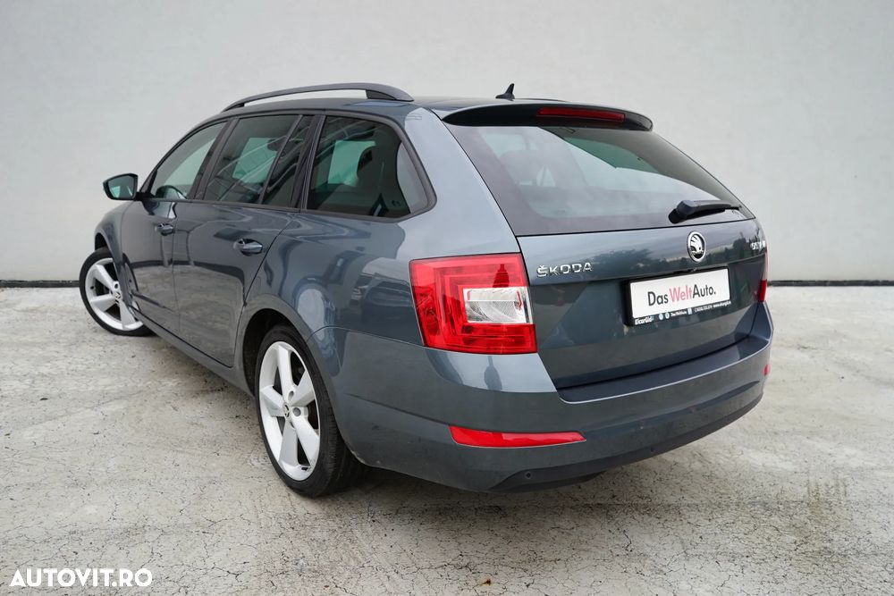 Skoda Octavia 2.0 TDI DSG Style - 4