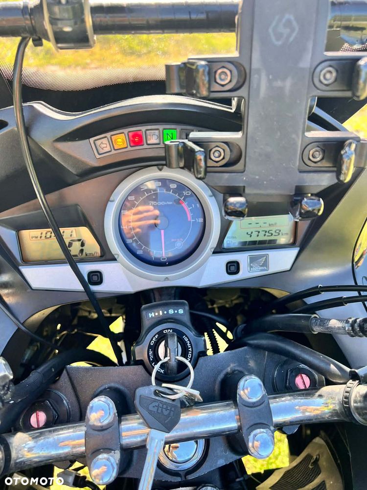 Honda CBF - 12