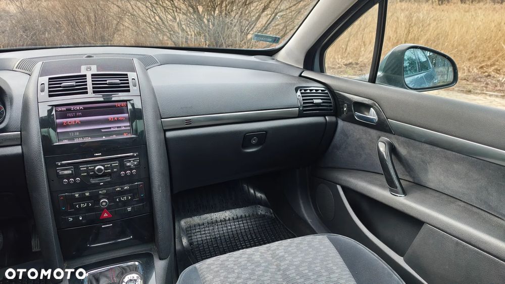 Peugeot 407 1.6 HDI Premium - 26