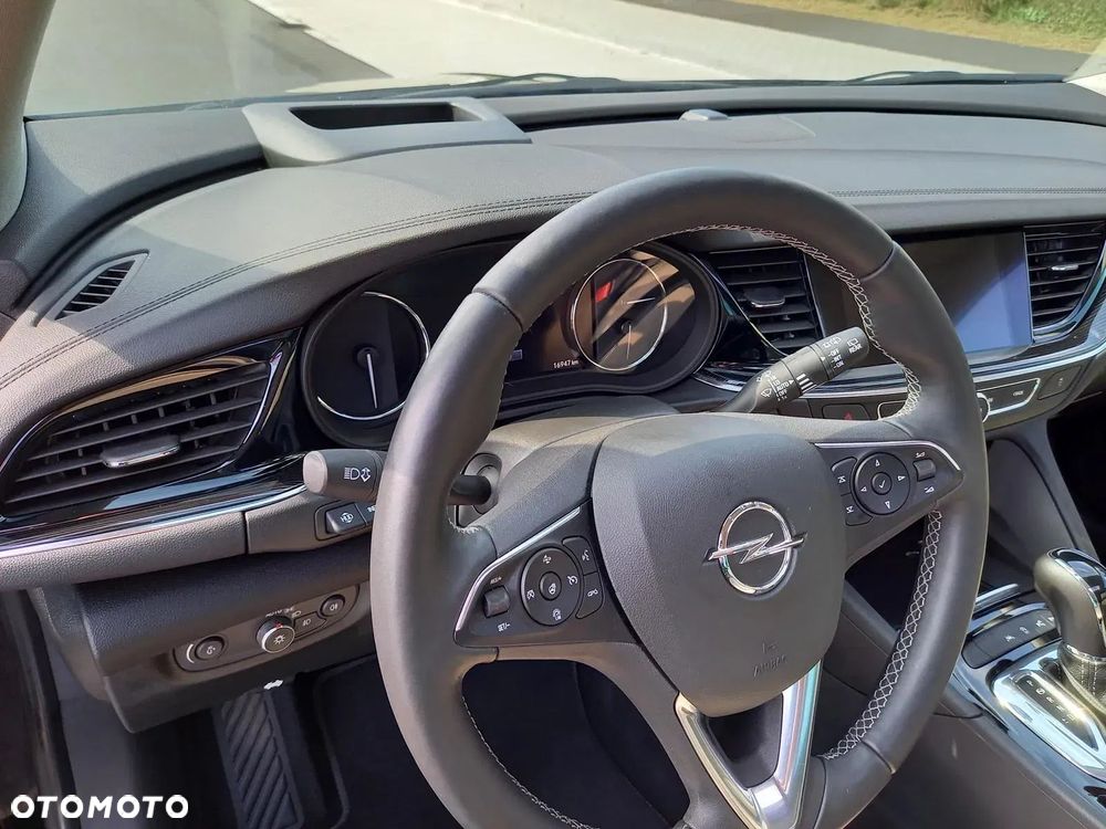 Opel Insignia 1.5 T Exclusive S&S - 12
