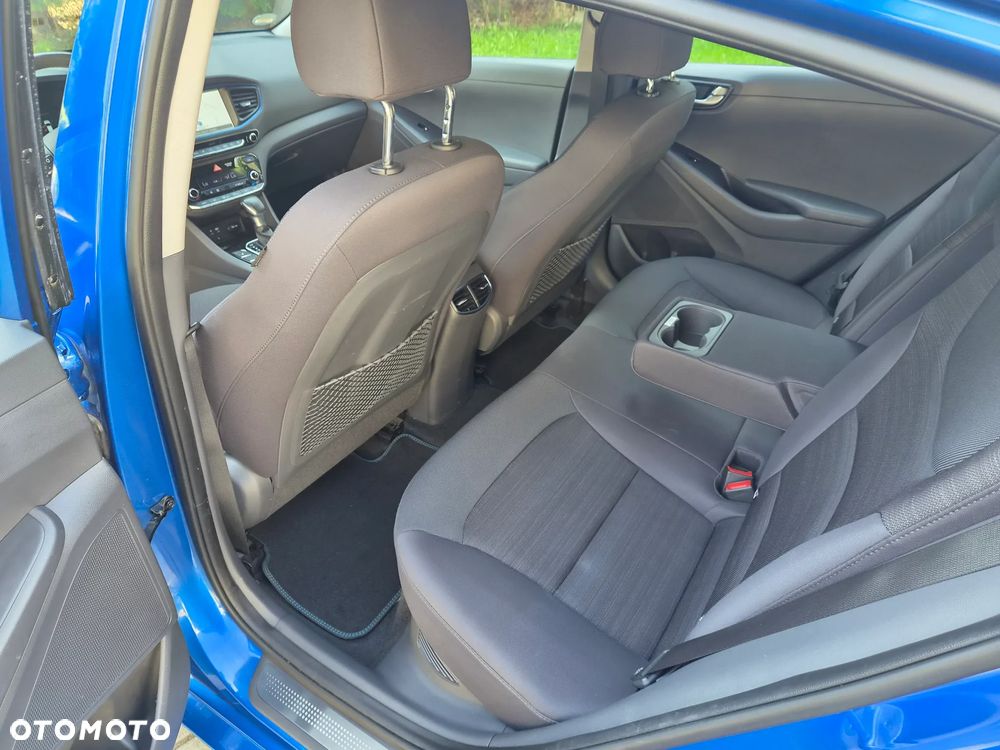 Hyundai IONIQ 1.6 GDI Premium - 13