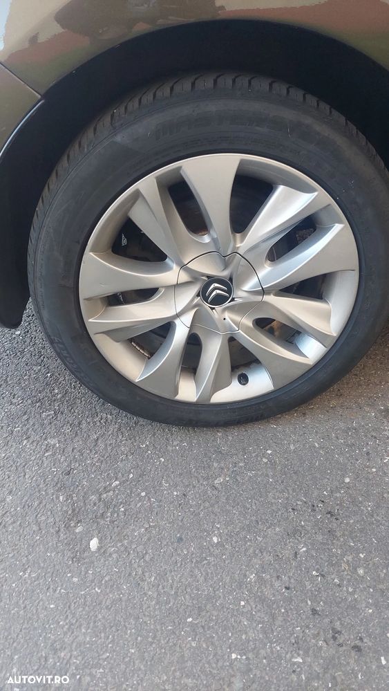 Citroën DS5 Hybrid4 EGS6 Business - 26