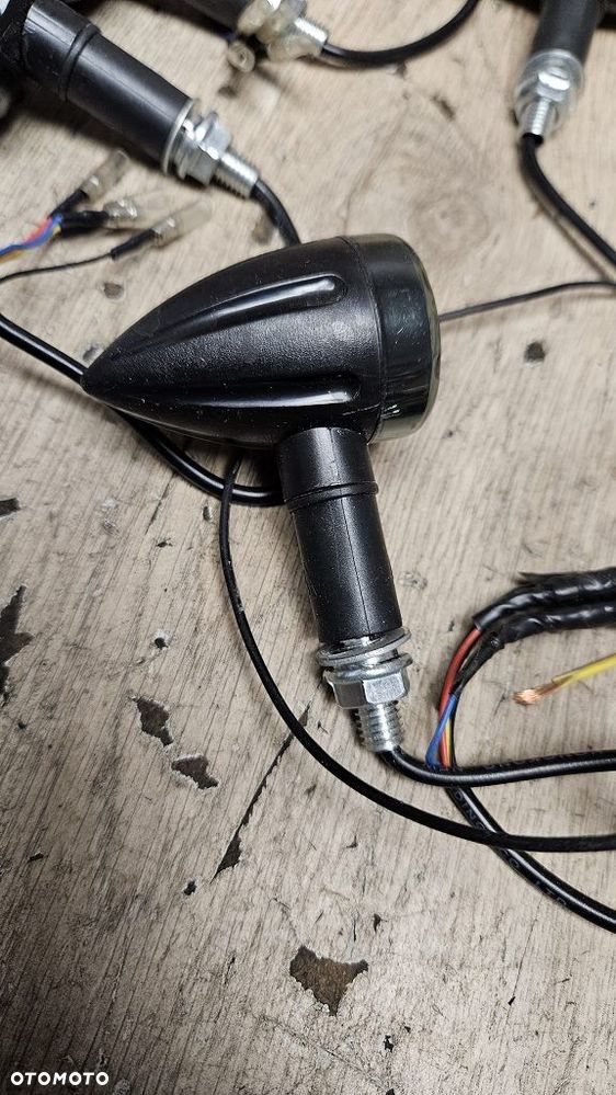 Zestaw kierunkowskazów Led 3w1 - 4