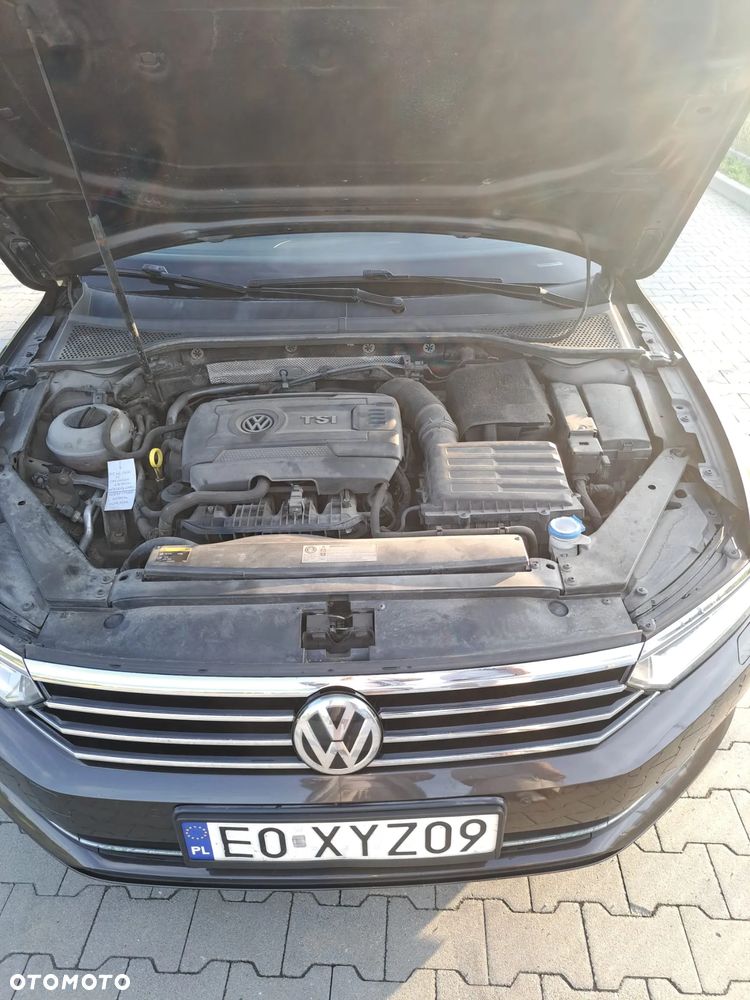 Volkswagen Passat 1.8 TSI BMT Comfortline - 13