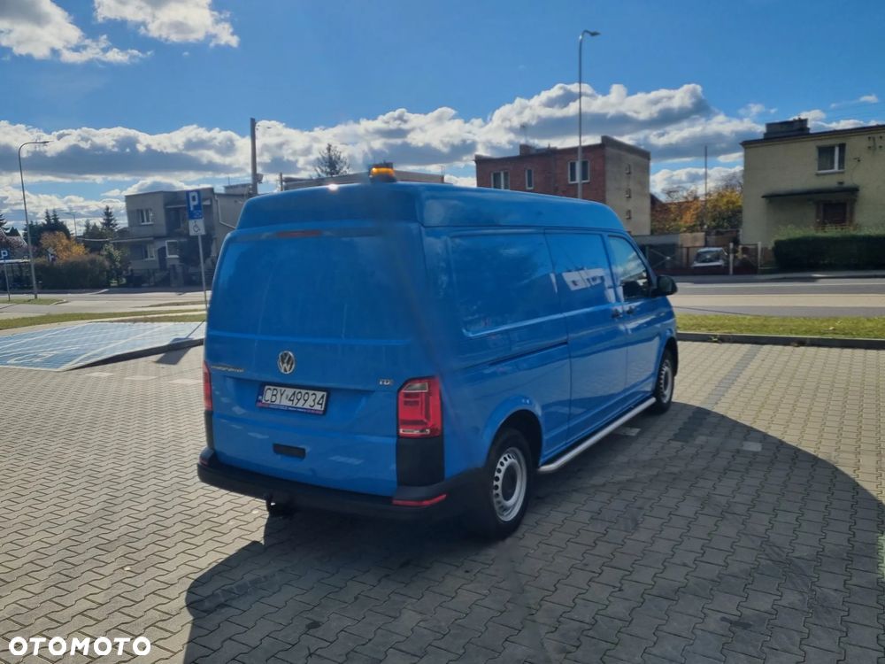 Volkswagen Transporter - 4