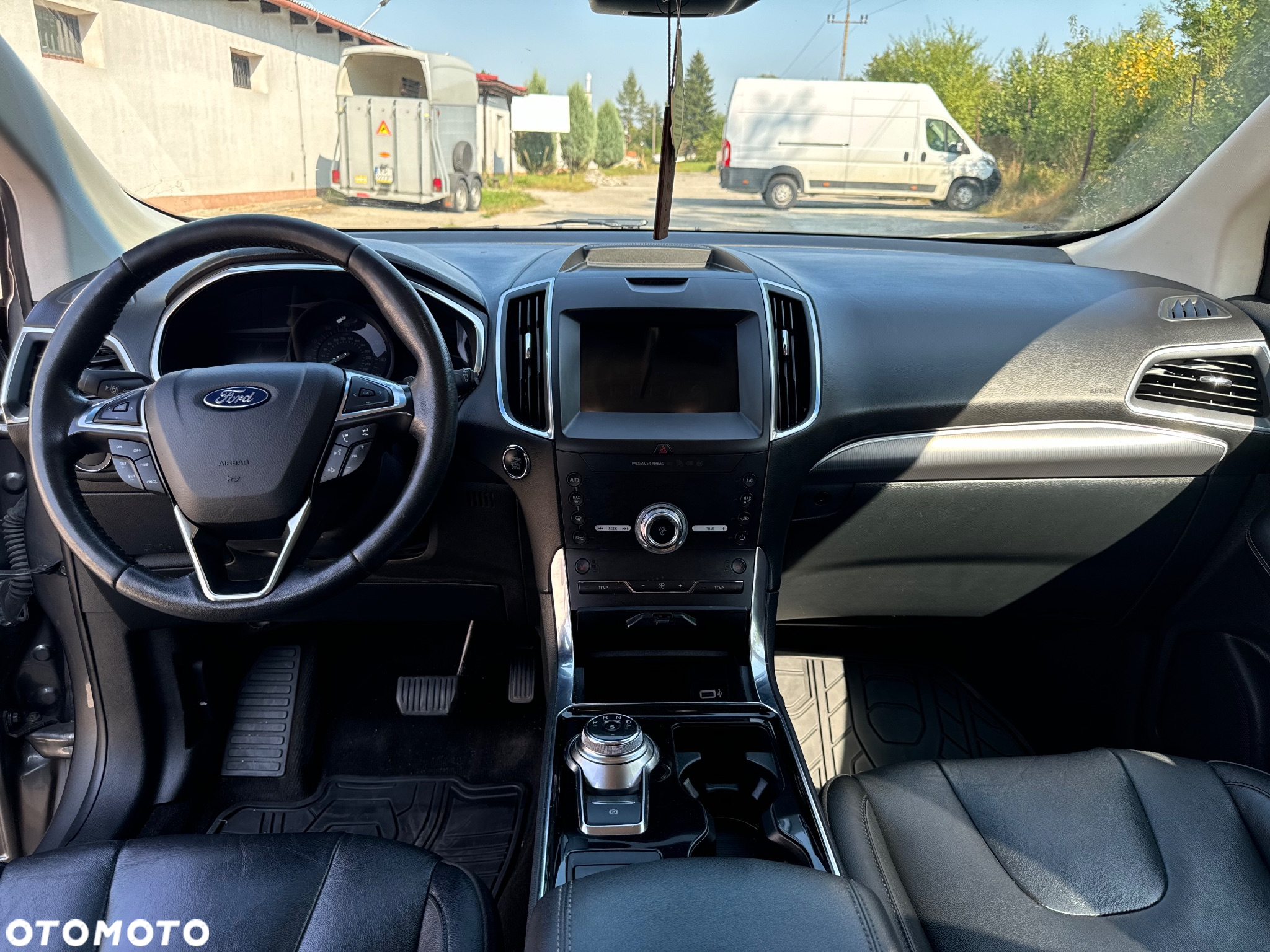 Ford Edge - 11