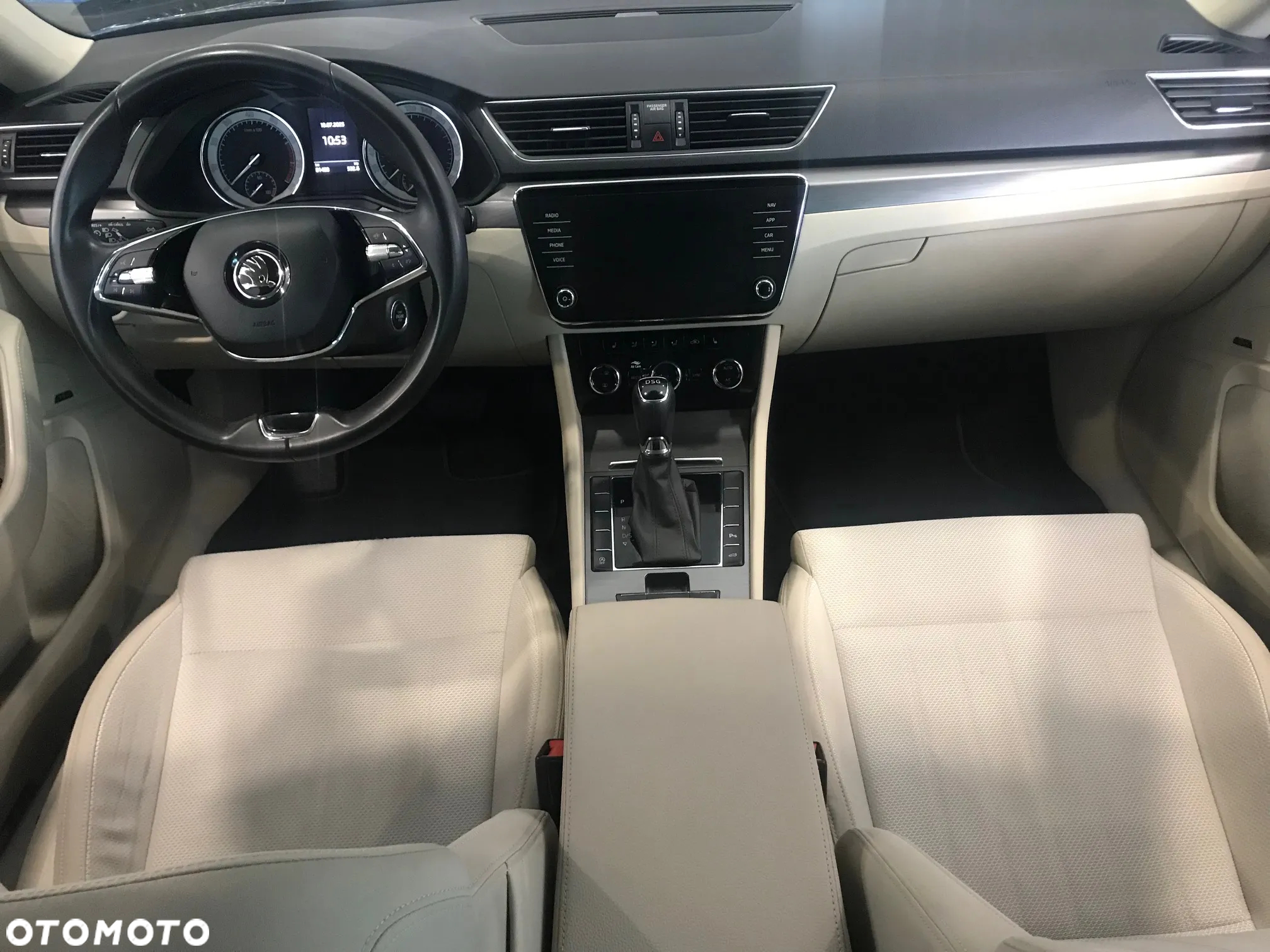 Skoda Superb 1.5 TSI ACT Style DSG - 32